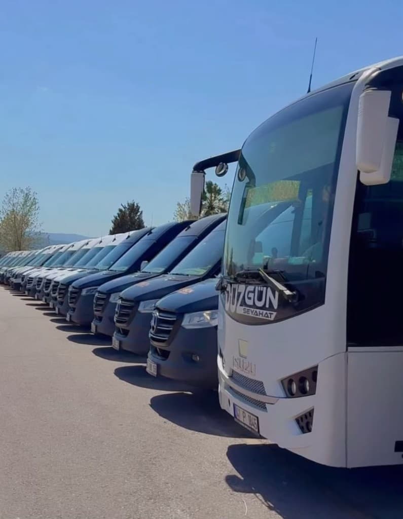 Isuzu tur otobüsü